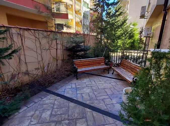 студио прованс лариса * Pomorie